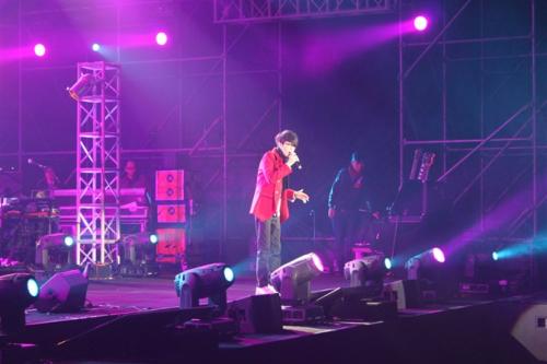 都江堰演藝公司分析晚會(huì)表演舞臺(tái)燈光組織